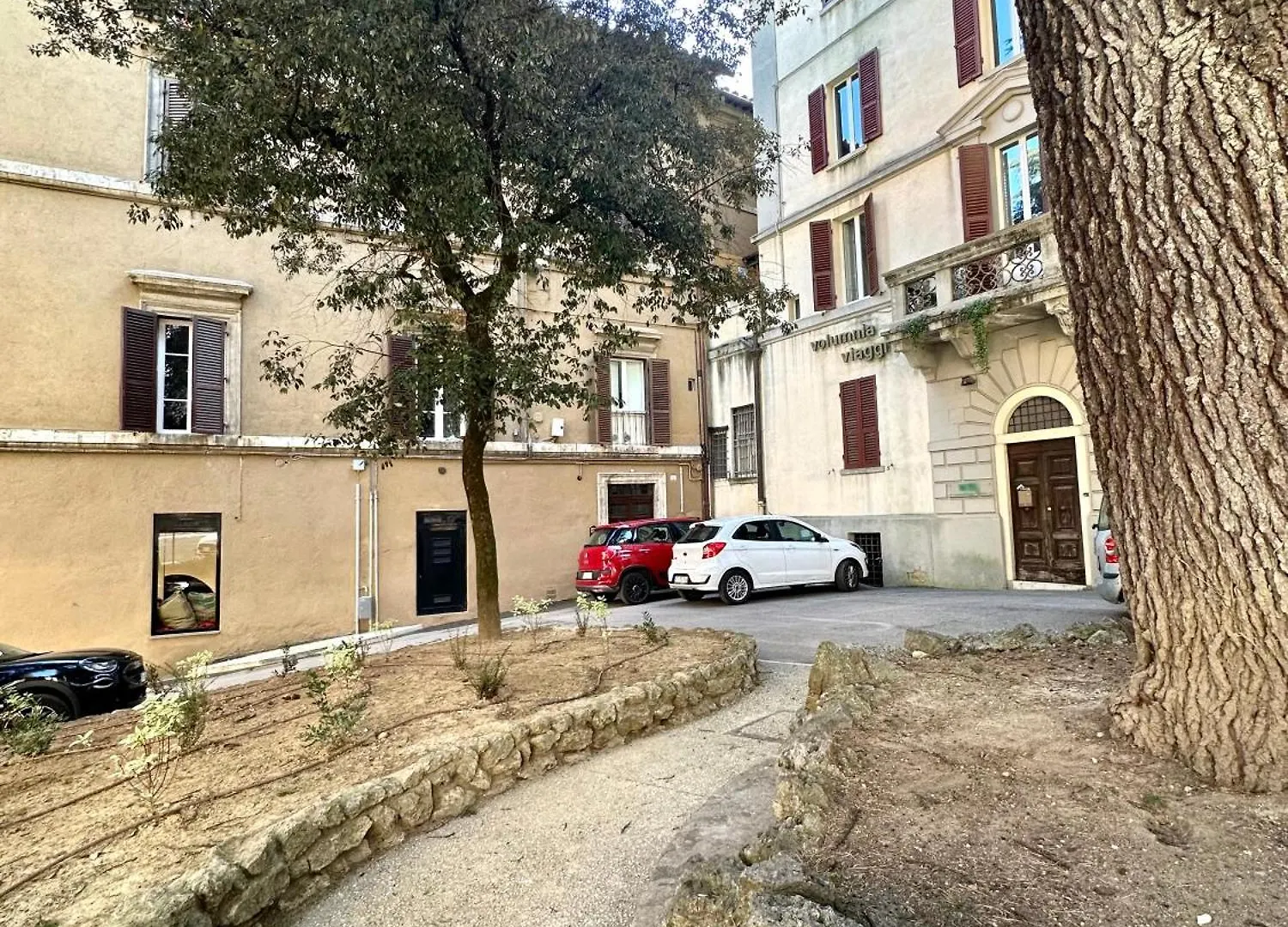 Prestige And Comfort In The Center Of Perugia And Views Apartment