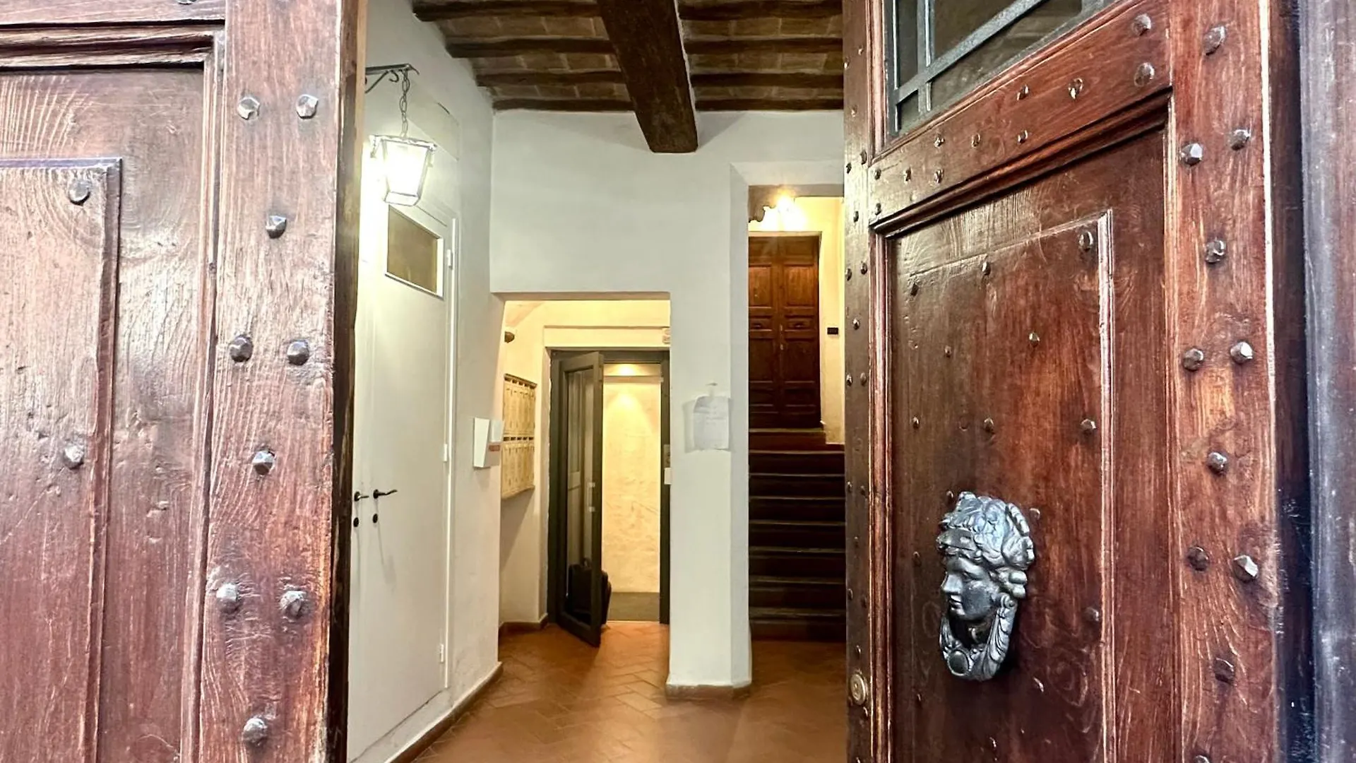 Prestige And Comfort In The Center Of Perugia And Views Apartment