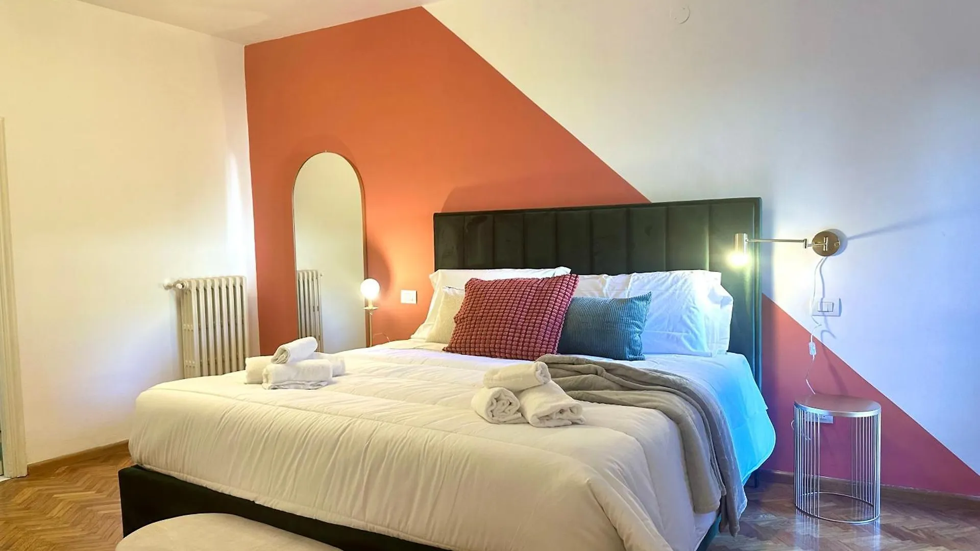 Prestige And Comfort In The Center Of Perugia And Views Apartment