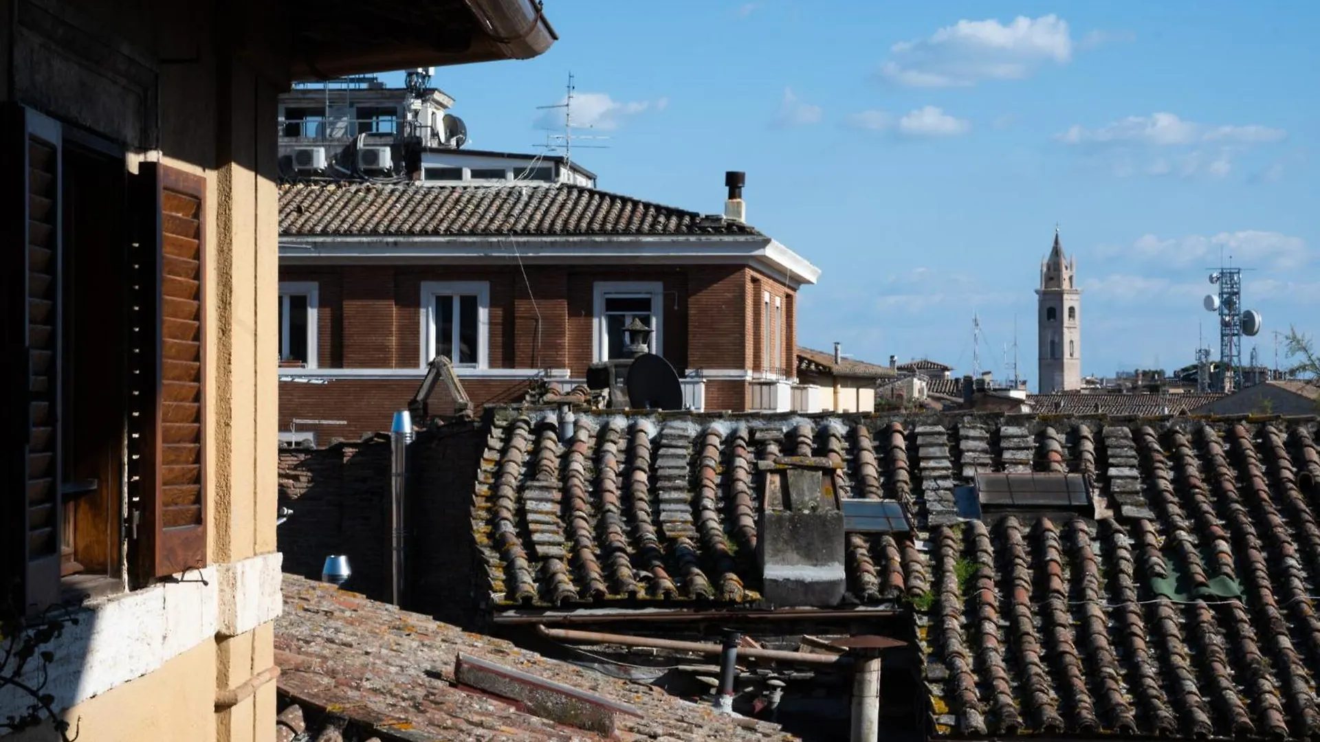 Prestige And Comfort In The Center Of Perugia And Views Apartment
